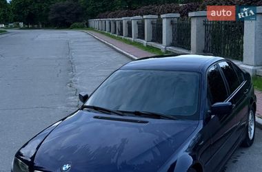 Седан BMW 3 Series 2002 в Умани