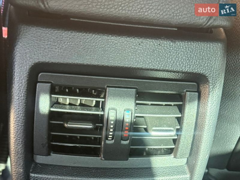 Седан BMW 3 Series 2013 в Ровно