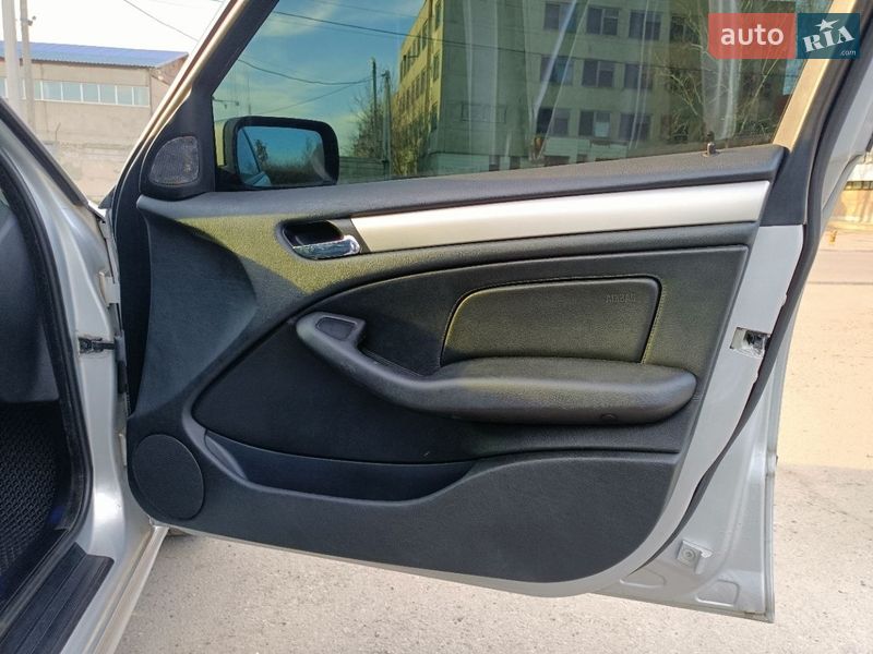 Універсал BMW 3 Series 2002 в Охтирці