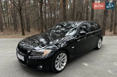 Универсал BMW 3 Series 2010 в Обухове
