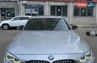Седан BMW 3 Series 2016 в Киеве