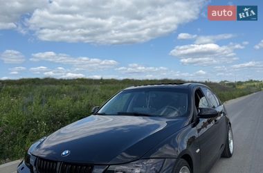 Седан BMW 3 Series 2005 в Ровно