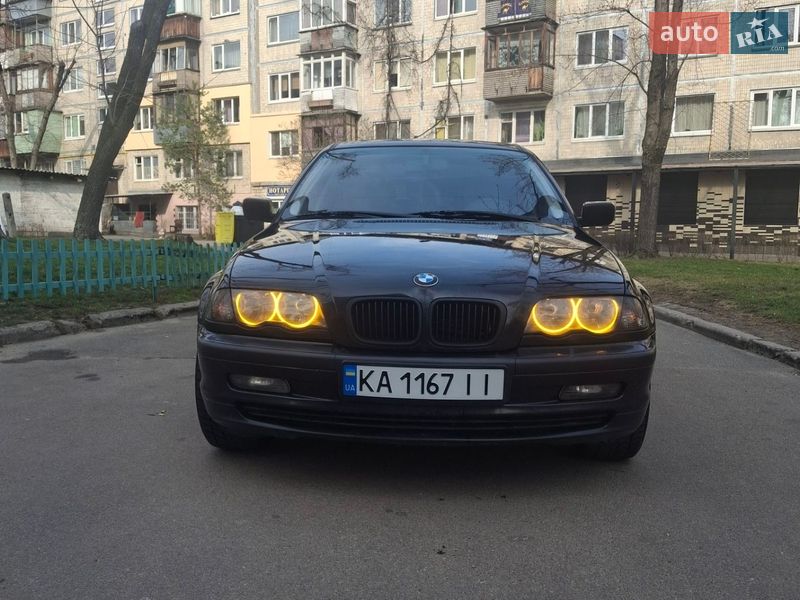 Седан BMW 3 Series 2001 в Киеве