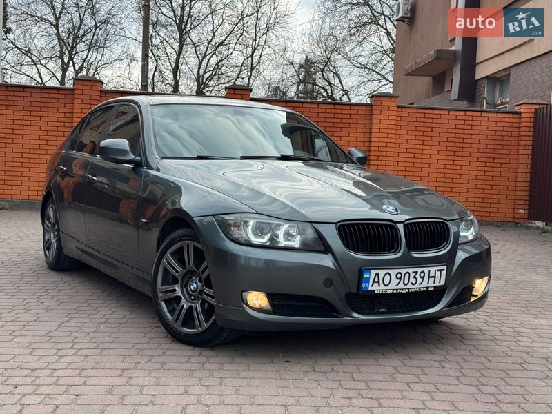 BMW 3 Series 2009