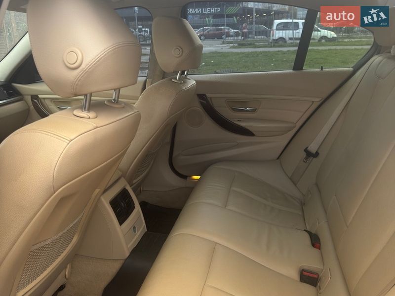 Седан BMW 3 Series 2012 в Ивано-Франковске