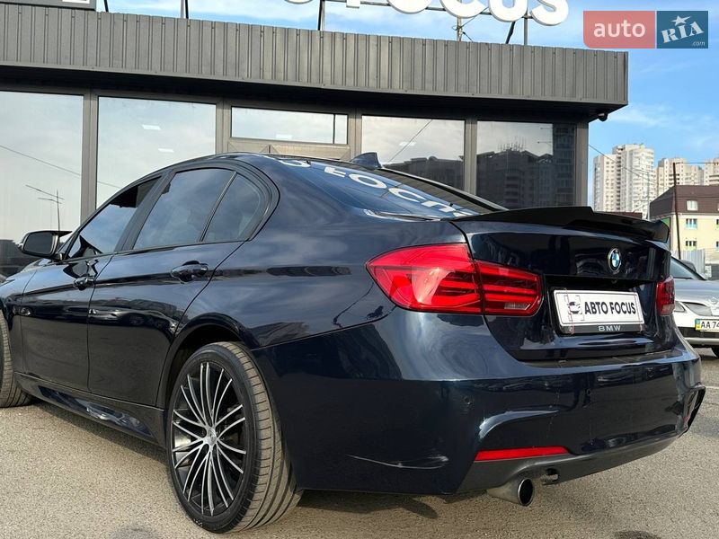 Седан BMW 3 Series 2016 в Киеве