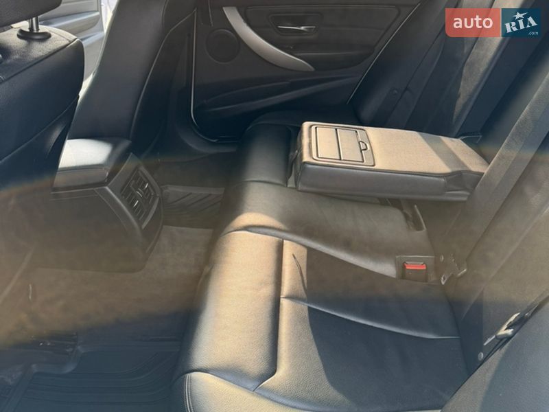 Седан BMW 3 Series 2014 в Киеве
