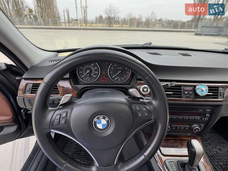 Седан BMW 3 Series 2007 в Киеве