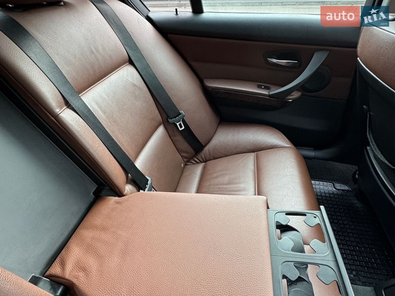 Седан BMW 3 Series 2007 в Киеве