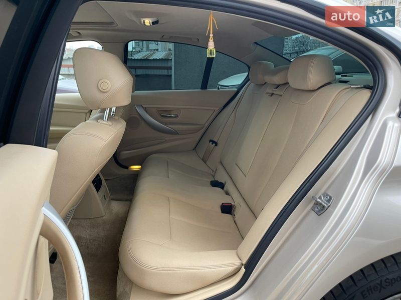 Седан BMW 3 Series 2012 в Киеве