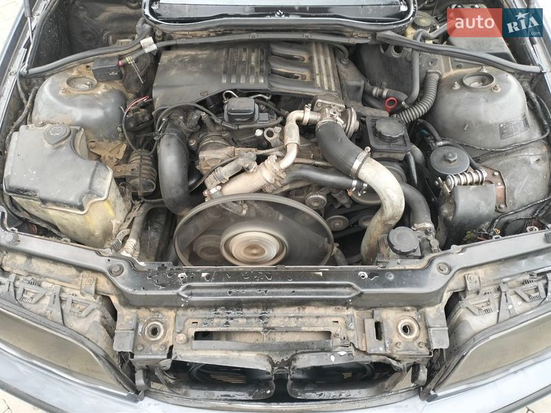 Седан BMW 3 Series 2001 в Черновцах