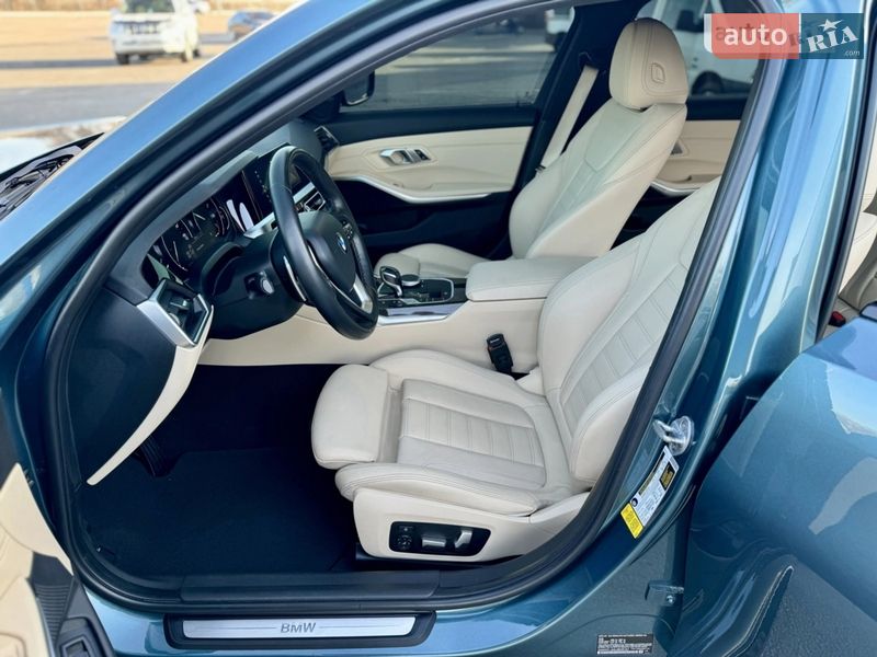 Седан BMW 3 Series 2020 в Львові