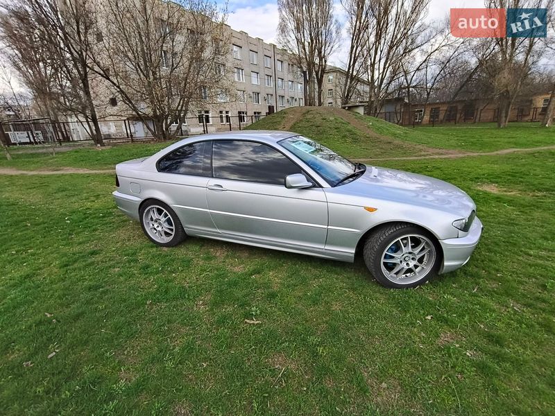 Купе BMW 3 Series 2004 в Запорожье