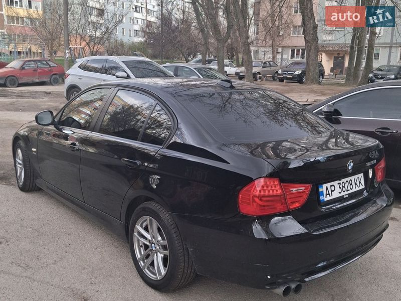 Седан BMW 3 Series 2011 в Запорожье