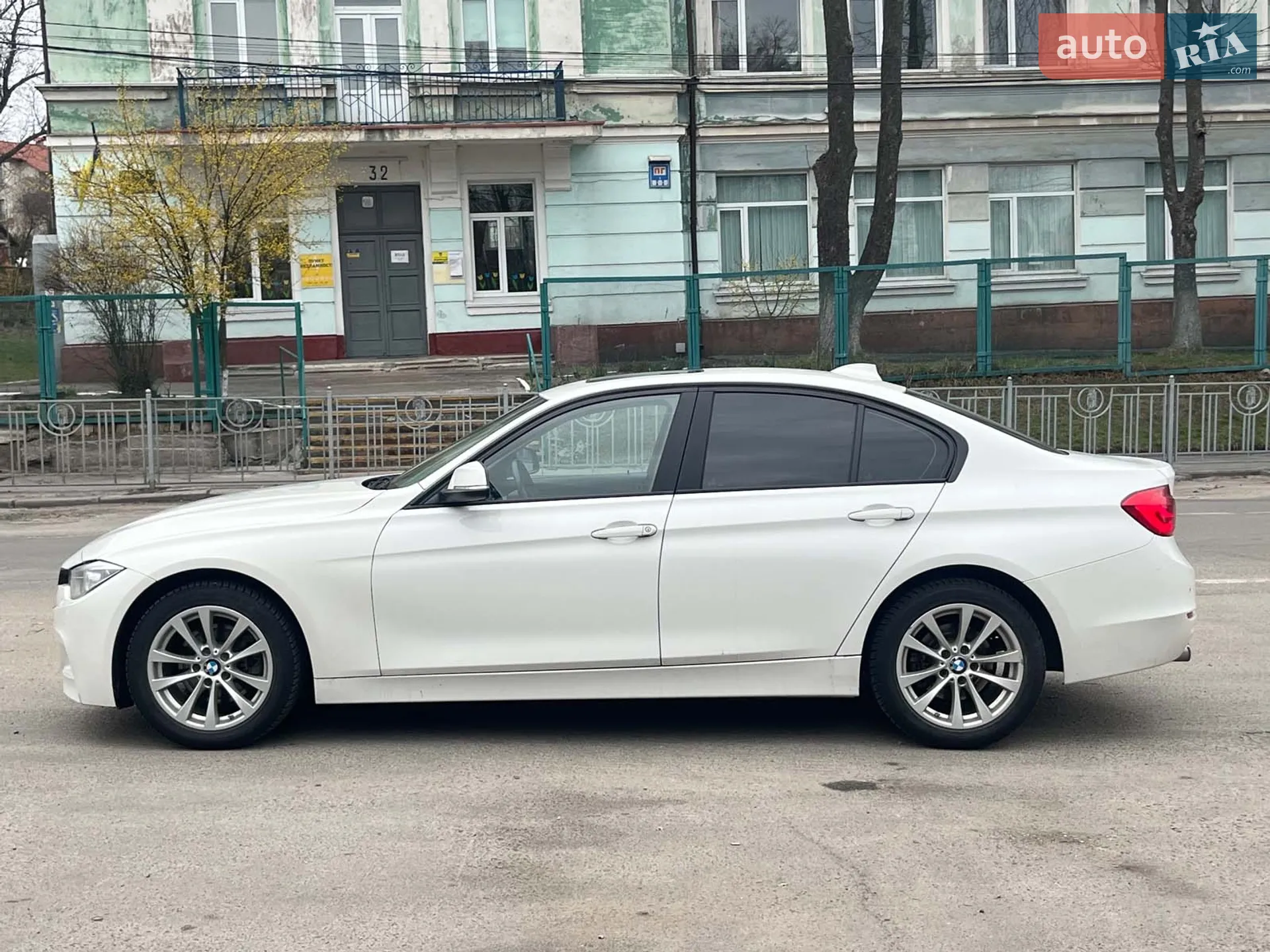 2016 BMW 3er - мініатюра 8