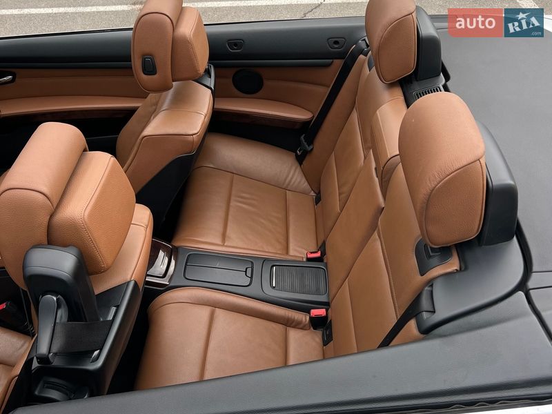 Кабриолет BMW 3 Series 2010 в Киеве фото 9 Кабриолет BMW 3 Series 2010 в Киеве