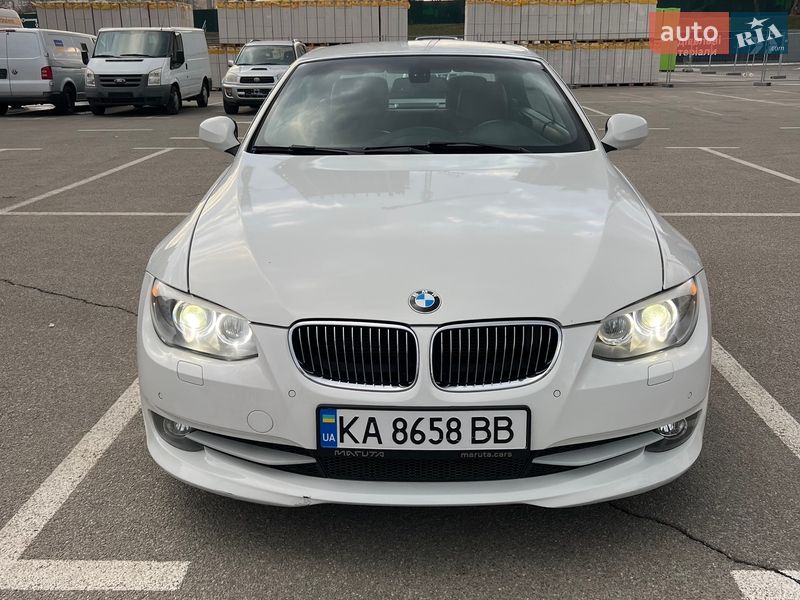 Кабриолет BMW 3 Series 2010 в Киеве фото 14 Кабриолет BMW 3 Series 2010 в Киеве