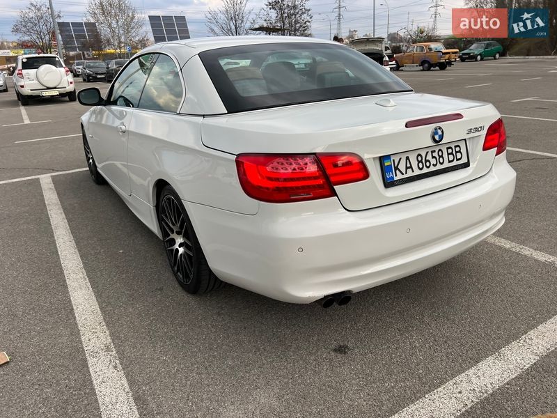 Кабриолет BMW 3 Series 2010 в Киеве фото 18 Кабриолет BMW 3 Series 2010 в Киеве