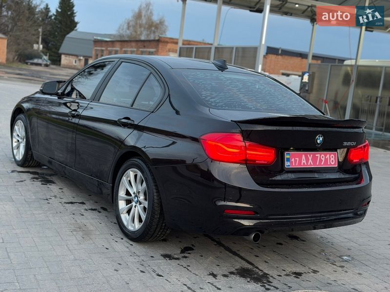 Седан BMW 3 Series 2017 в Лубнах