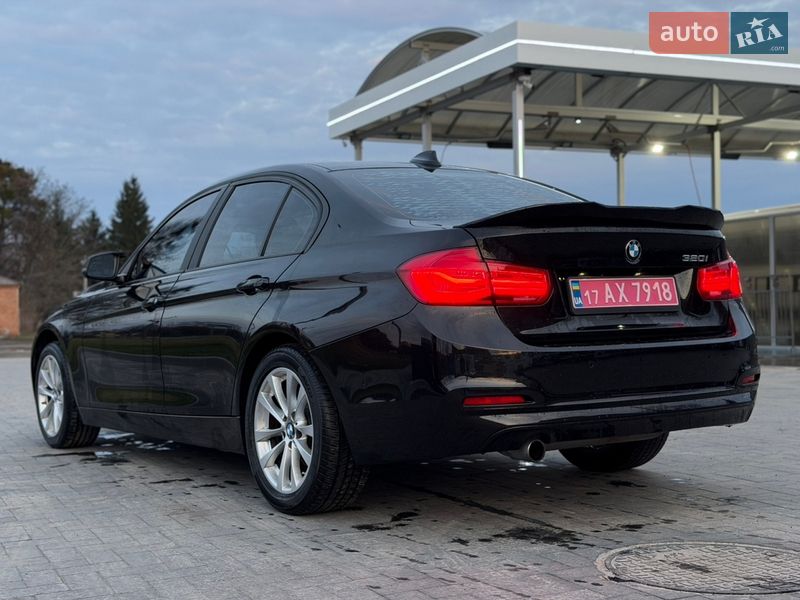 Седан BMW 3 Series 2017 в Лубнах