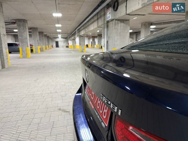 Седан BMW 3 Series 2012 в Тернополі