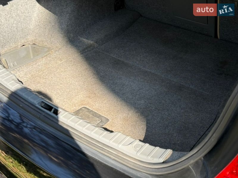 Седан BMW 3 Series 2006 в Луцьку