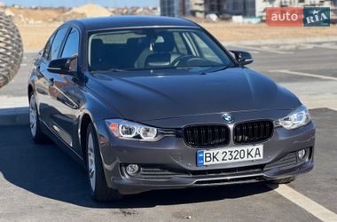 Седан BMW 3 Series 2015 в Ровно