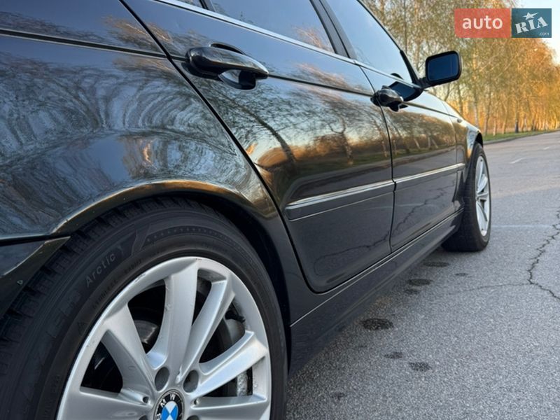 Седан BMW 3 Series 2003 в Запоріжжі