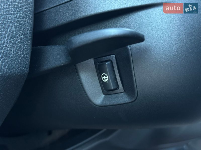 Седан BMW 3 Series 2013 в Киеве