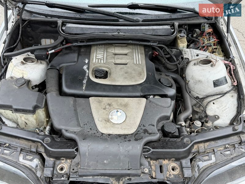 Седан BMW 3 Series 2002 в Києві