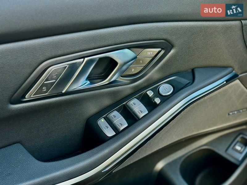 Седан BMW 3 Series 2025 в Киеве