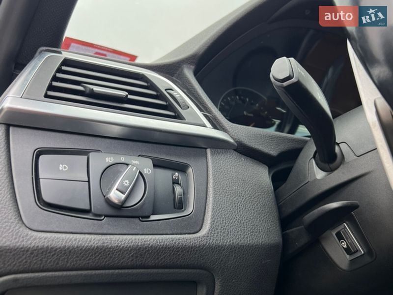 Седан BMW 3 Series 2017 в Ковелі