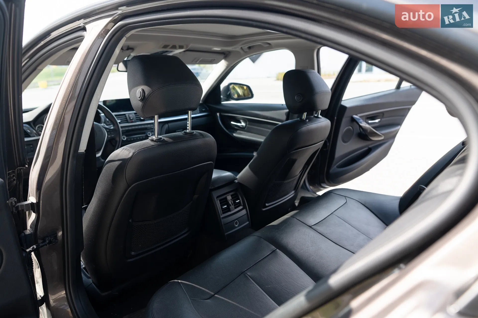 2015 BMW 3er - мініатюра 18