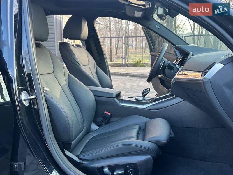 Седан BMW 3 Series 2019 в Запоріжжі