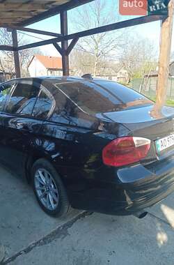 Седан BMW 3 Series 2006 в Тячеві