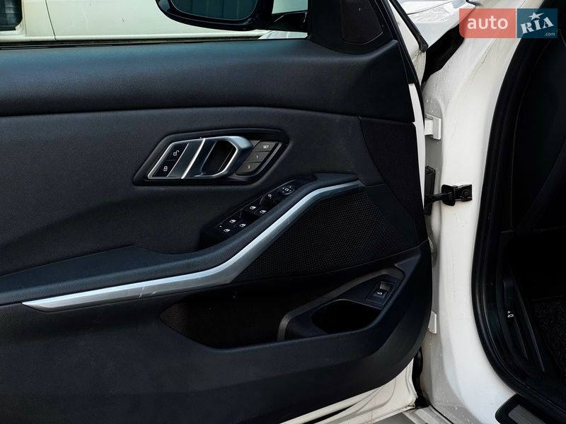 Седан BMW 3 Series 2019 в Днепре