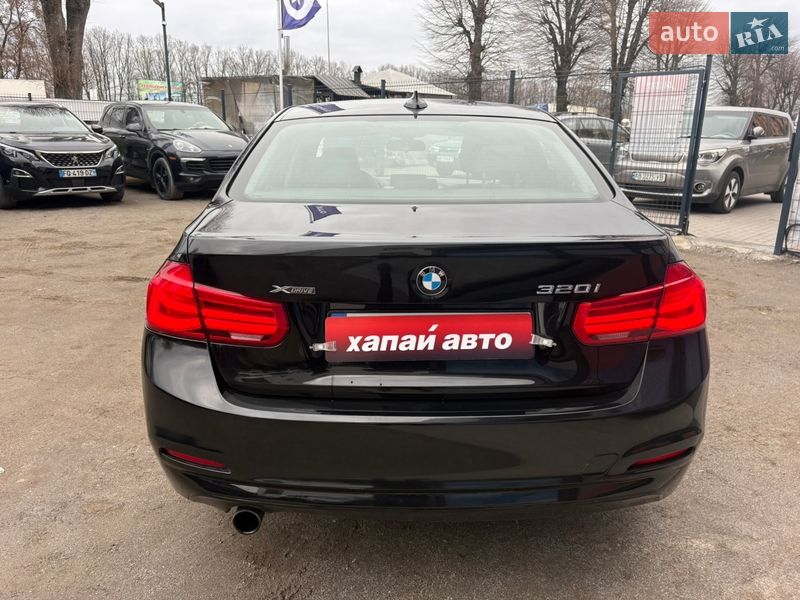 Седан BMW 3 Series 2016 в Виннице