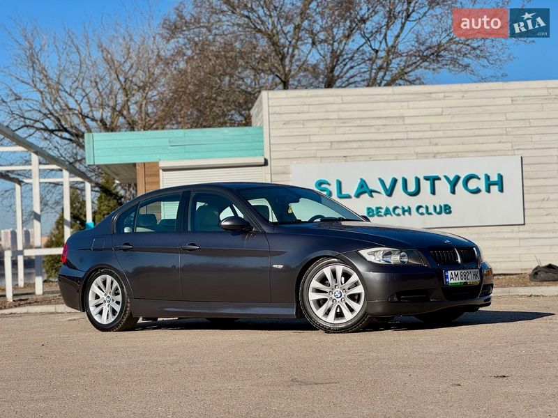 Седан BMW 3 Series 2005 в Києві