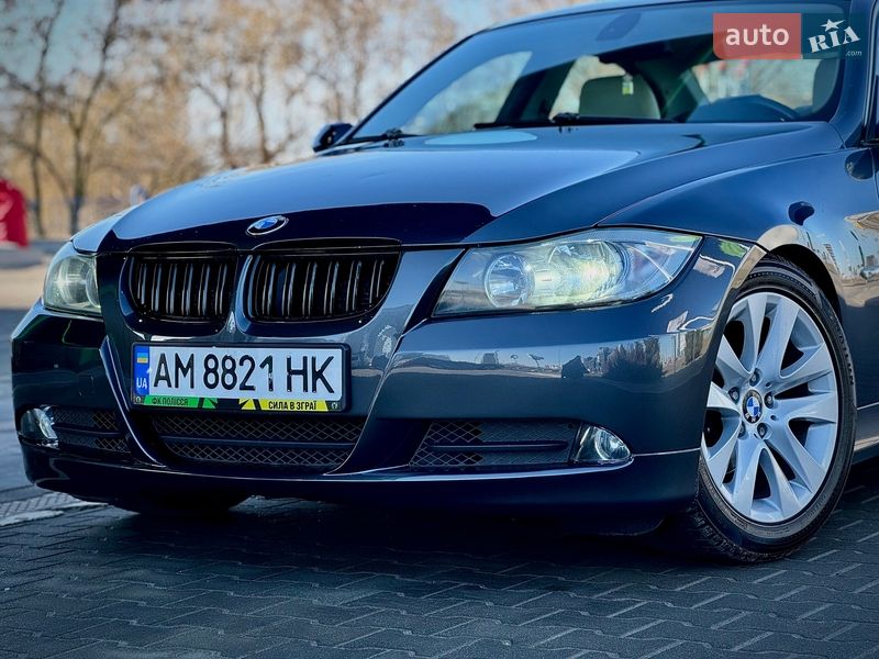 Седан BMW 3 Series 2005 в Києві