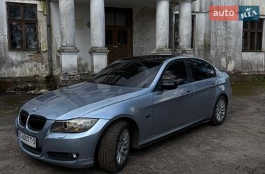 Седан BMW 3 Series 2009 в Львове