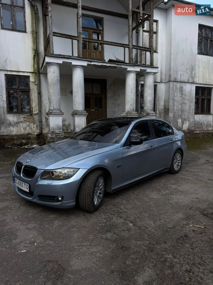 2010 BMW 3er - мініатюра 10