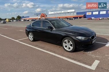 Седан BMW 3 Series 2015 в Львові