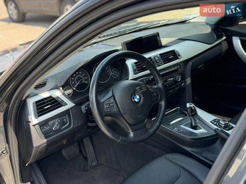 Седан BMW 3 Series 2013 в Николаеве