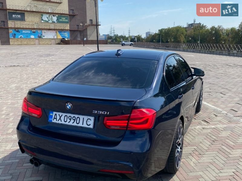 Седан BMW 3 Series 2016 в Харкові