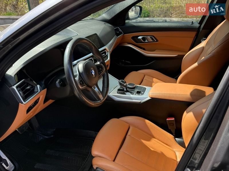 Седан BMW 3 Series 2020 в Ровно
