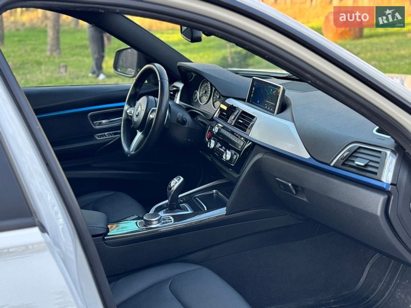 Седан BMW 3 Series 2017 в Житомире