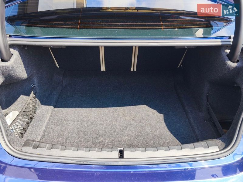 Седан BMW 3 Series 2020 в Киеве фото 11 Седан BMW 3 Series 2020 в Киеве