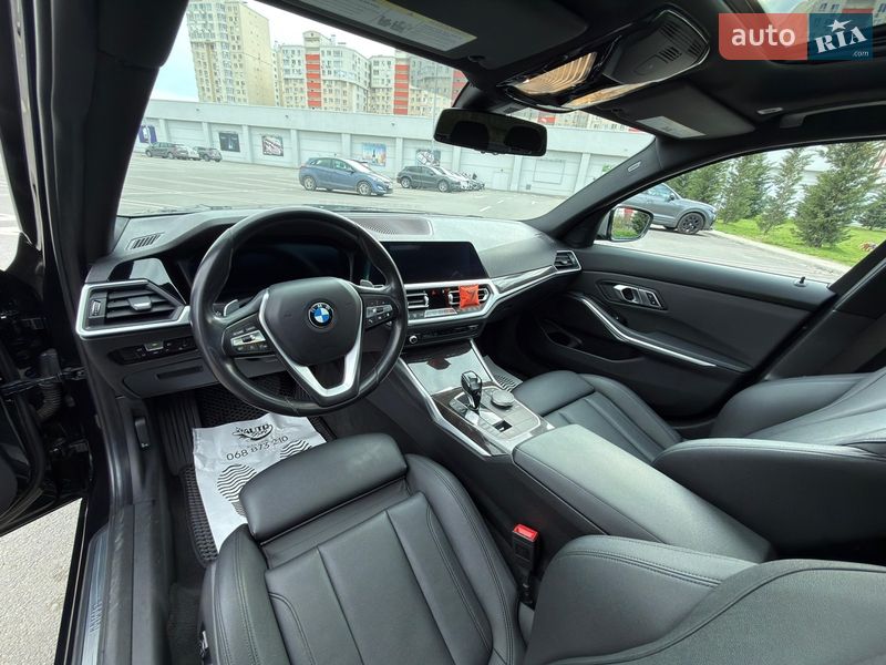 Седан BMW 3 Series 2019 в Одессе