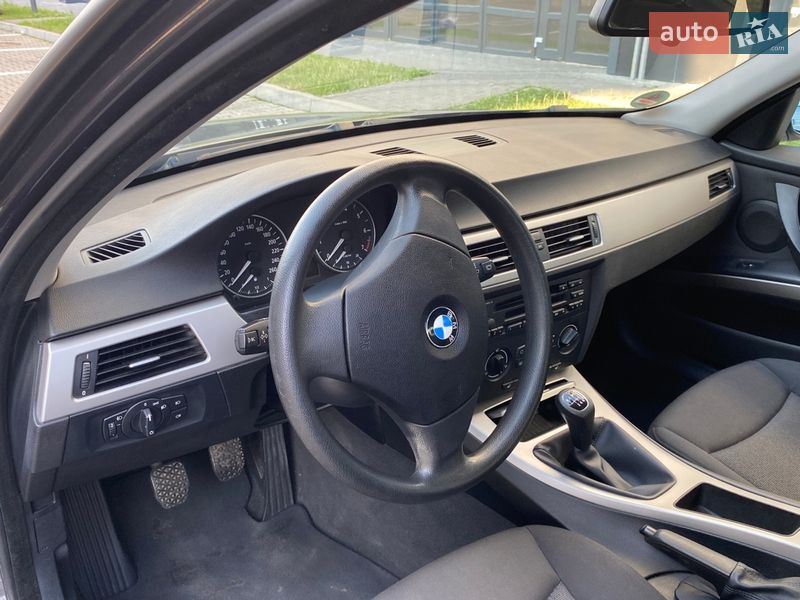 Седан BMW 3 Series 2005 в Ивано-Франковске фото 12 Седан BMW 3 Series 2005 в Ивано-Франковске