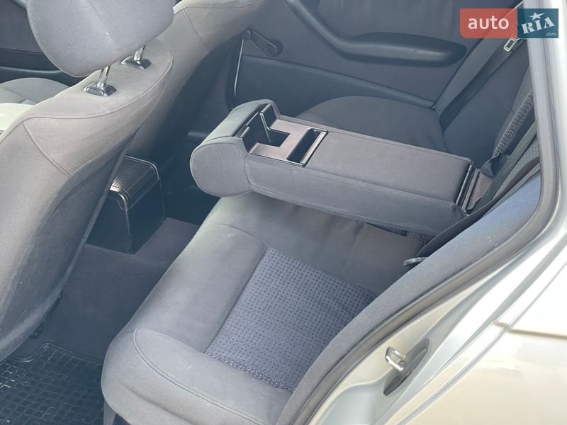 Универсал BMW 3 Series 2002 в Гусятине